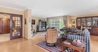 von_poll_real_estate_property_25053079_image_1