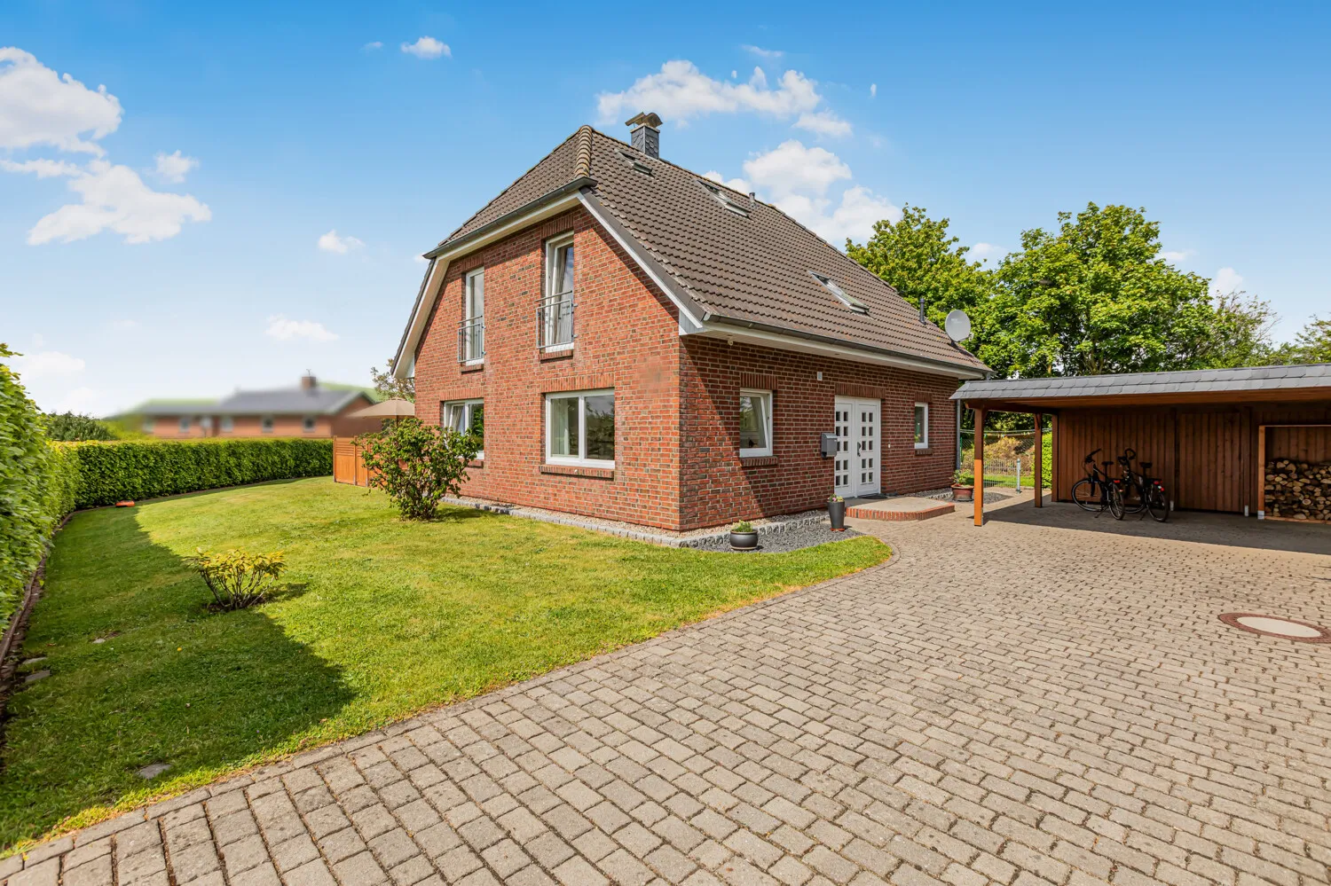 Ansicht Haus von Auffahrt
