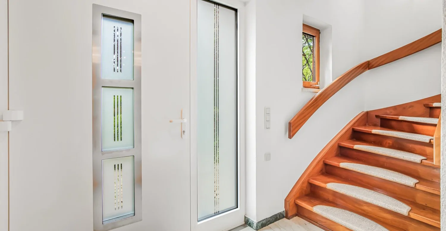 Treppenaufgang Haustür