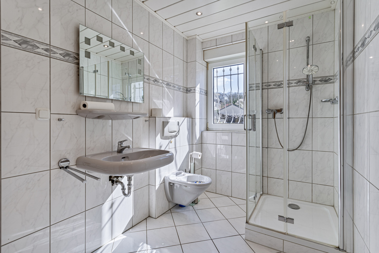 Badezimmer EG