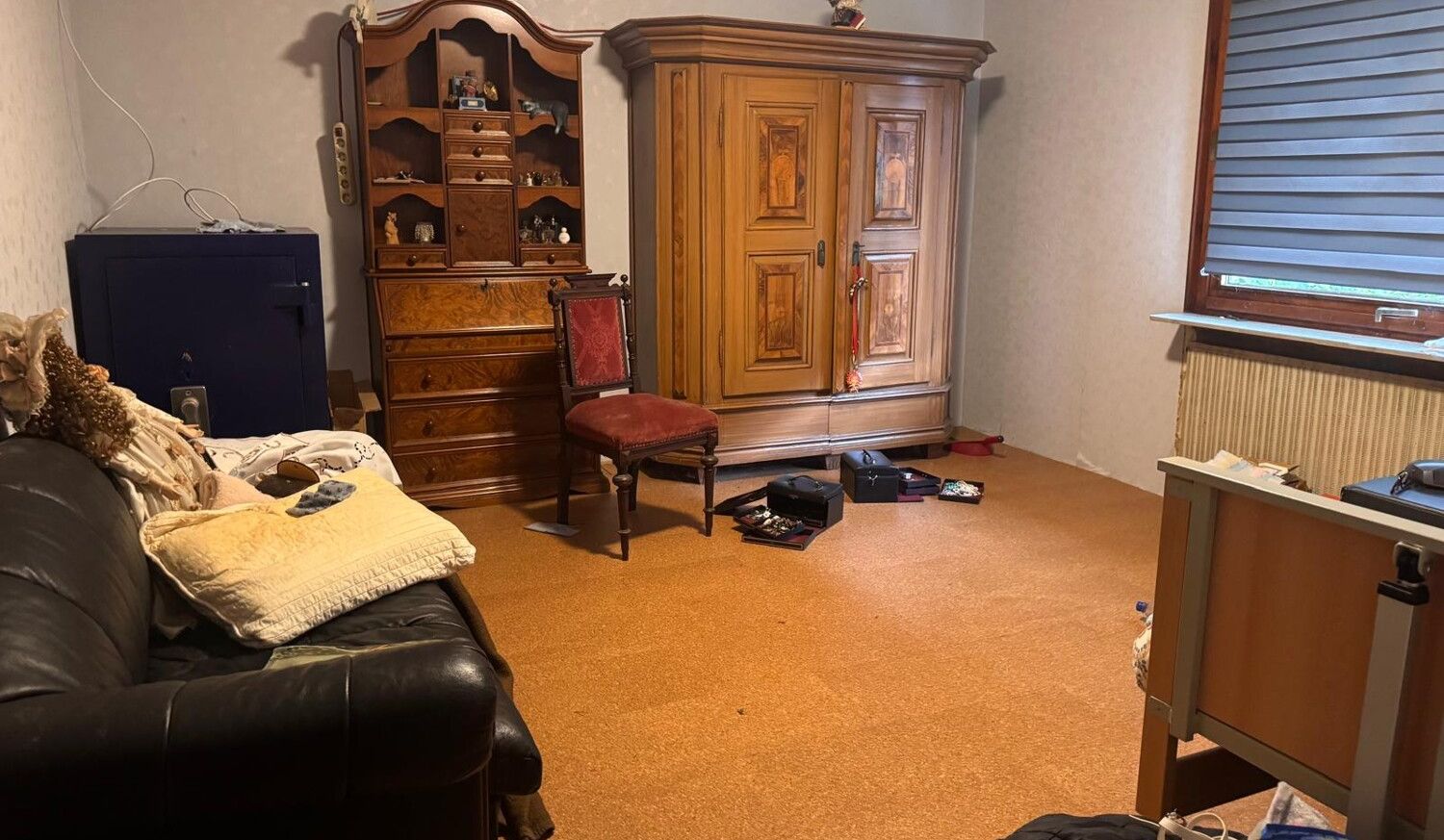 Büro EG