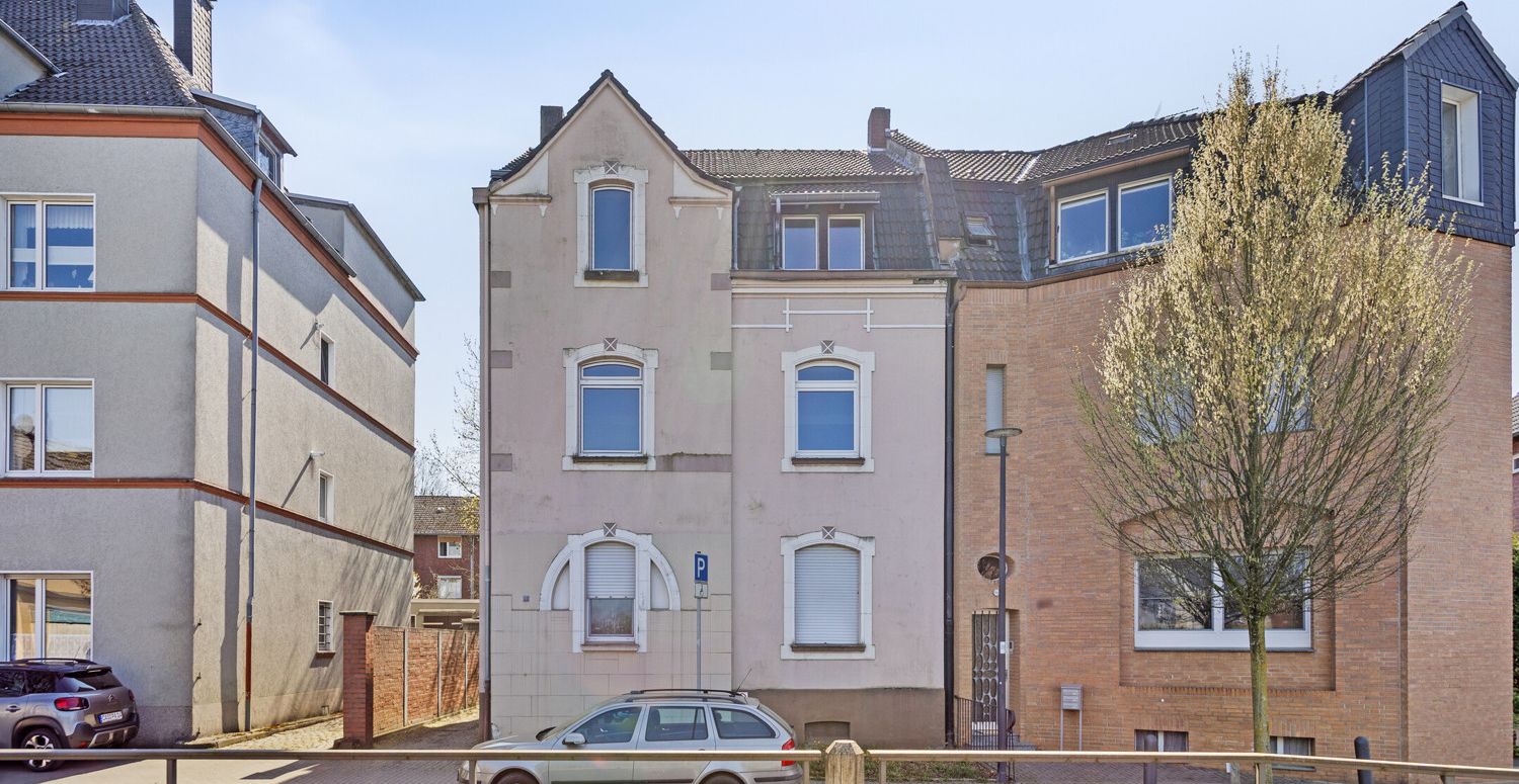 Strassenansicht 4