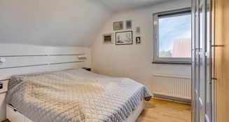von_poll_real_estate_property_25283015_image_18