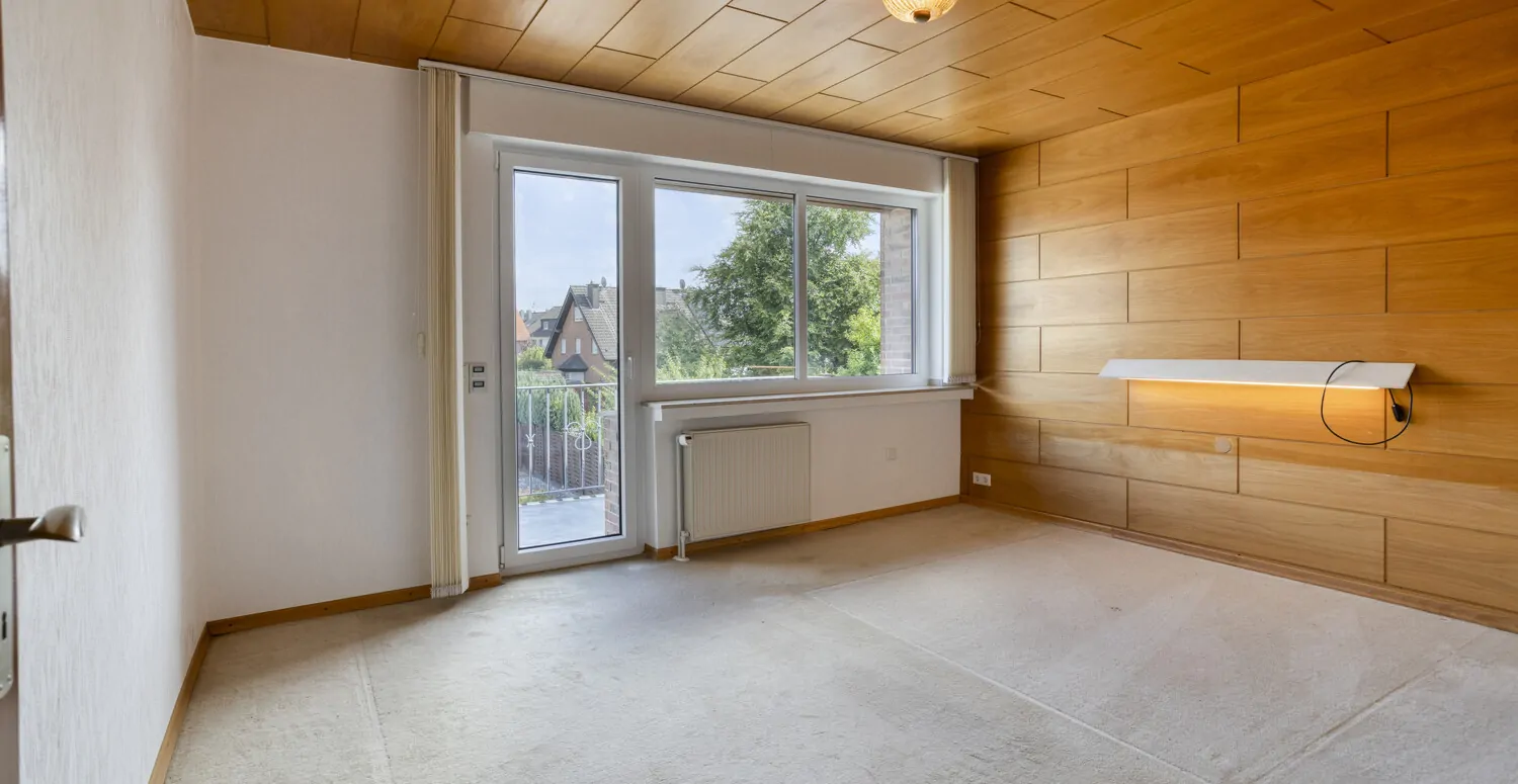 Schlafzimmer mit Balkon