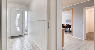 von_poll_real_estate_property_25283019_image_4