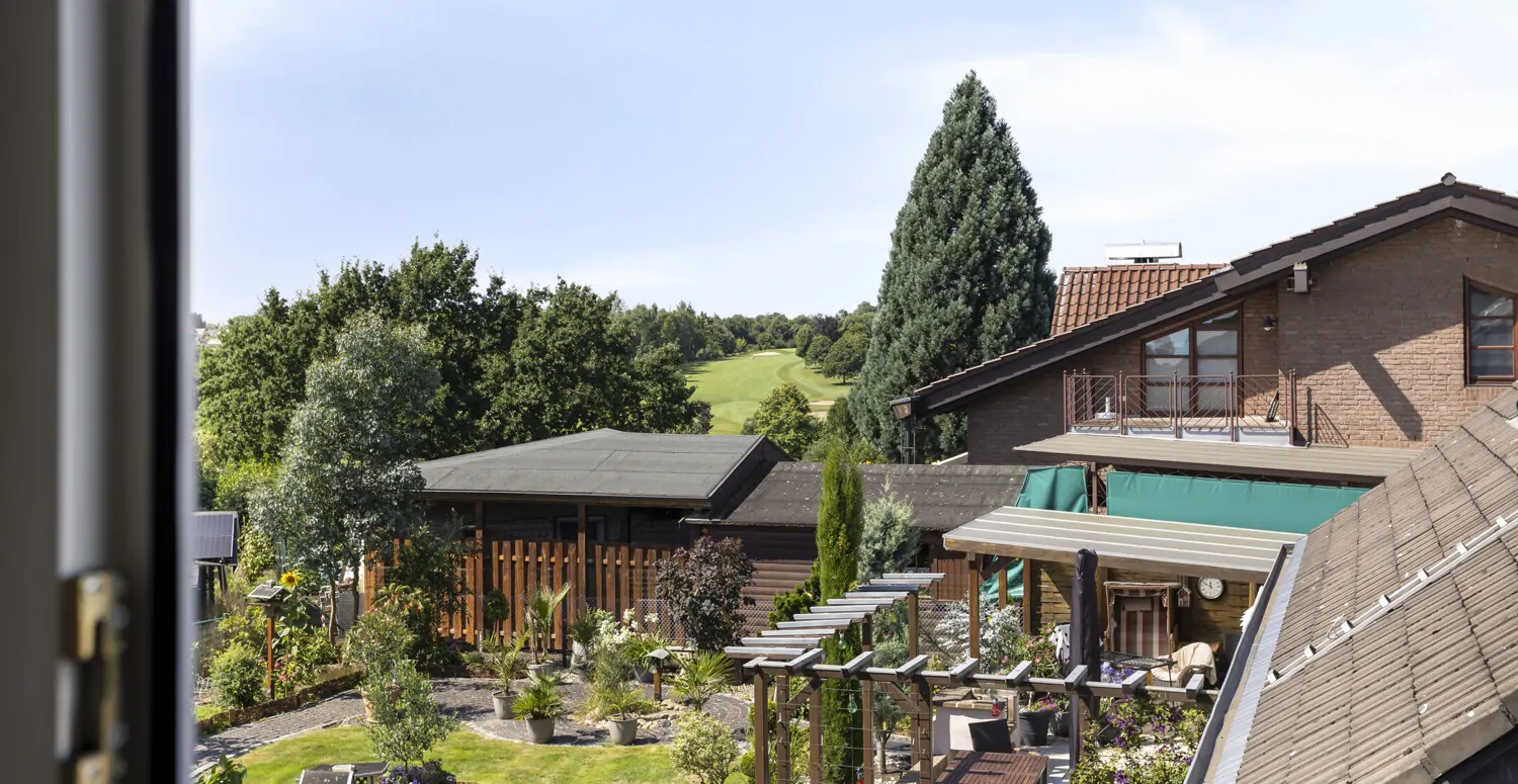 Blick vom Balkon auf den Golfplatz