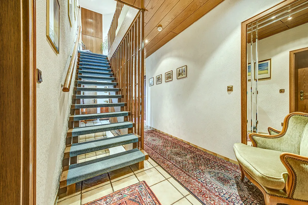 Treppe zum OG