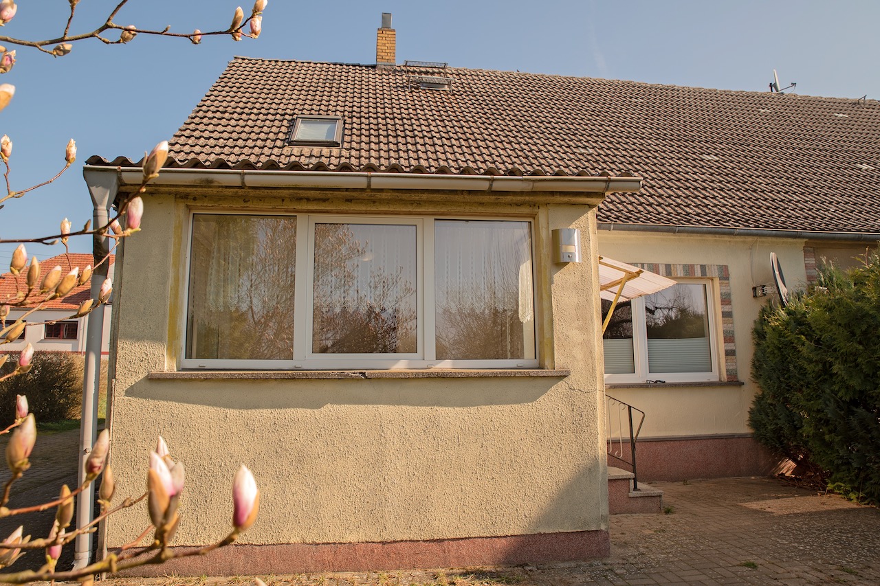 5 hofseitiger Anbau (Veranda)