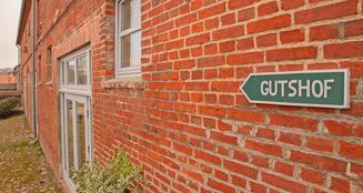 von_poll_real_estate_property_25281510_image_1