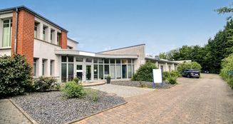 von_poll_real_estate_property_25255007_image_0