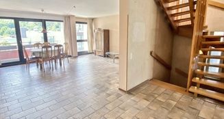 von_poll_real_estate_property_24255019_1_image_1