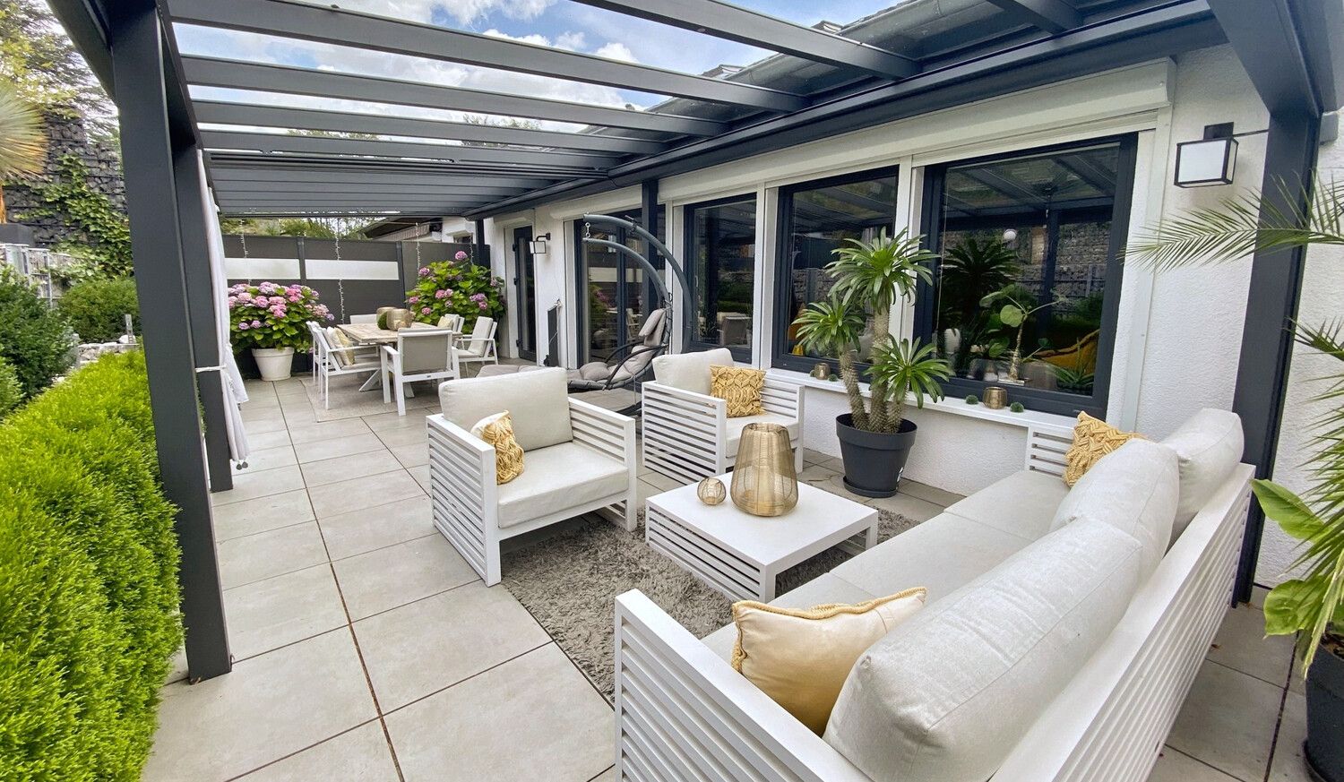 Terrasse EG Links