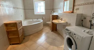 von_poll_real_estate_property_25255022_image_14