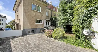 von_poll_real_estate_property_LU251953748_image_0