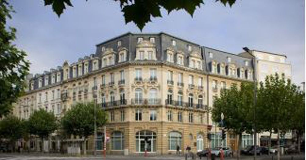 facade.