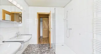 von_poll_real_estate_property_25352084_image_9