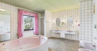 von_poll_real_estate_property_25352083_image_18