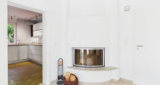 von_poll_real_estate_property_25352087_image_8