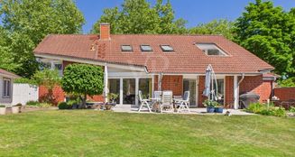 von_poll_real_estate_property_25352082-1_image_1