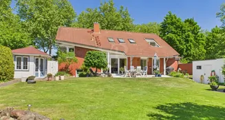 von_poll_real_estate_property_25352082-2_image_0