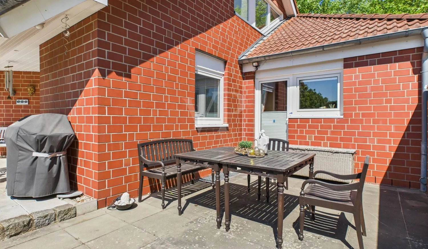 Terrasse vor dem Gästebereich