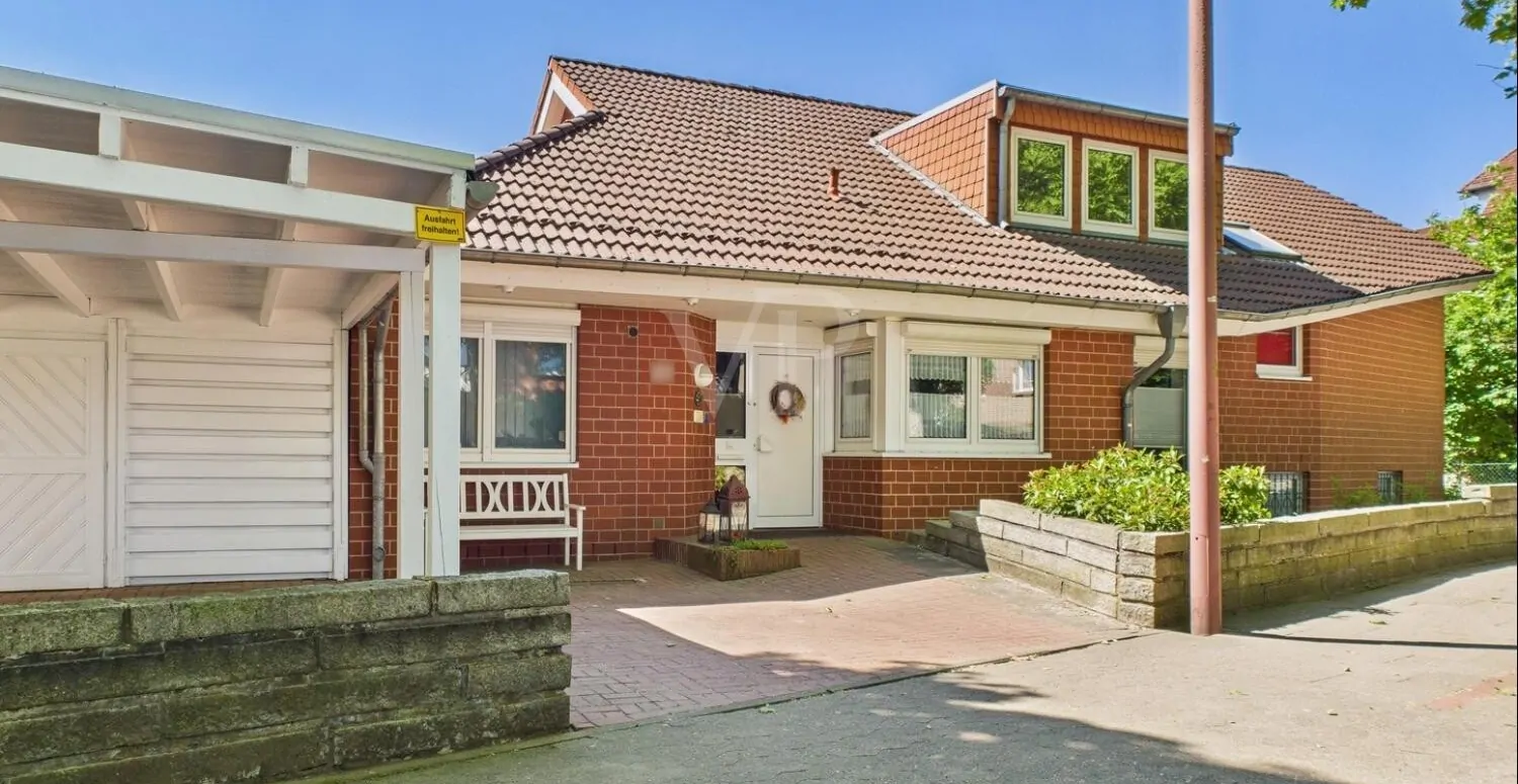 Repräsentatives Einfamilienhaus in Split-Level-Architektur