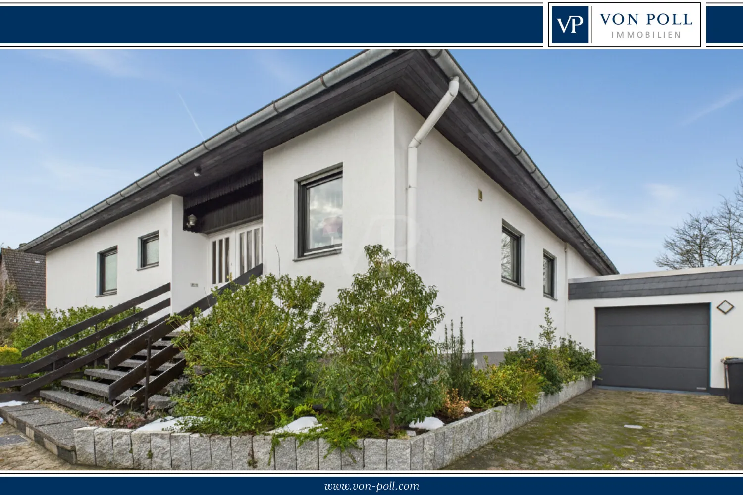 Charmanter Winkelbungalow mit Kamin, Vollkeller und Garage in Hänigsen