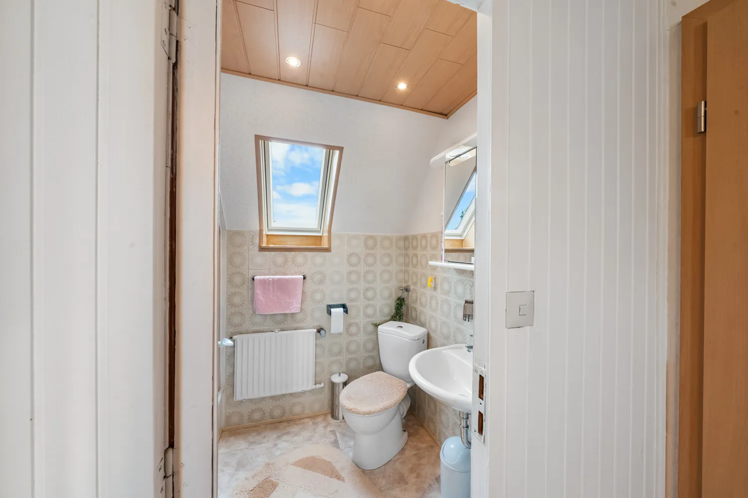 Badezimmer DG
