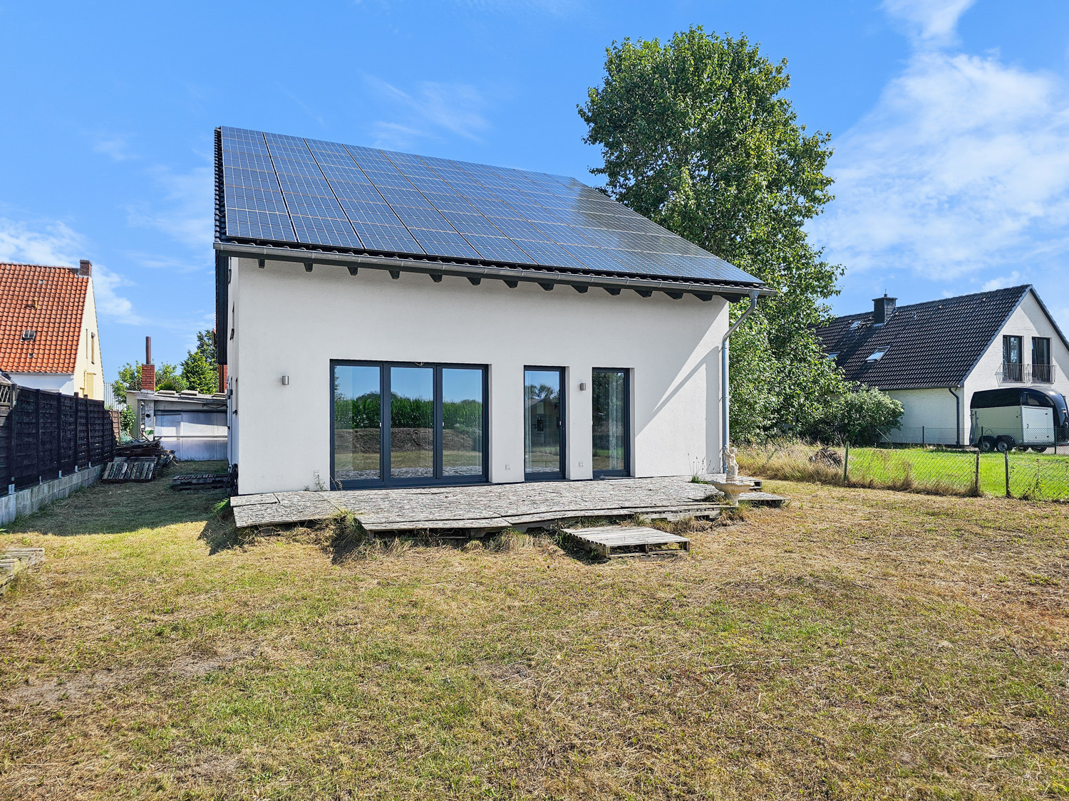 Energieeffizientes Wohnhaus mit Blick ins Grüne und Potenzial für die Weiterentwicklung