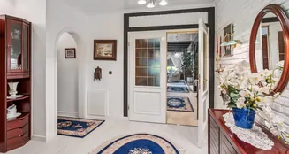 von_poll_real_estate_property_25295030_image_4