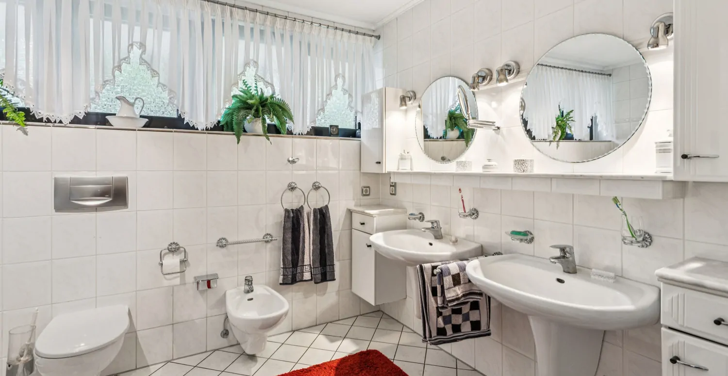 Freistehendes Architektenhaus im Bungalowstil in zentraler Lage von Heiligenrode