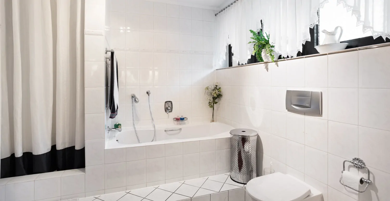 Freistehendes Architektenhaus im Bungalowstil in zentraler Lage von Heiligenrode