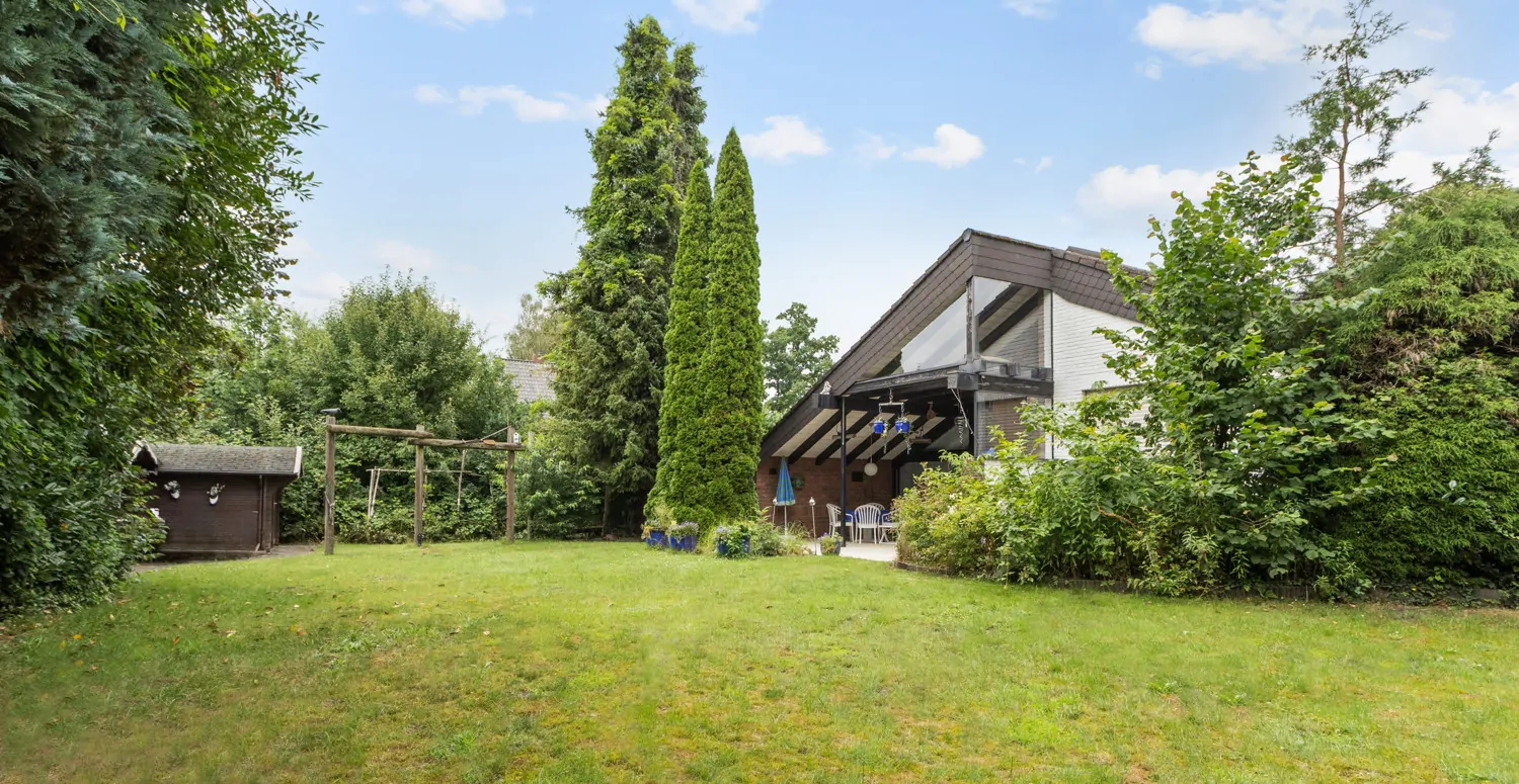Freistehendes Architektenhaus im Bungalowstil in zentraler Lage von Heiligenrode