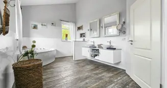 von_poll_real_estate_property_24295026_image_29