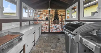 von_poll_real_estate_property_24295026_image_14