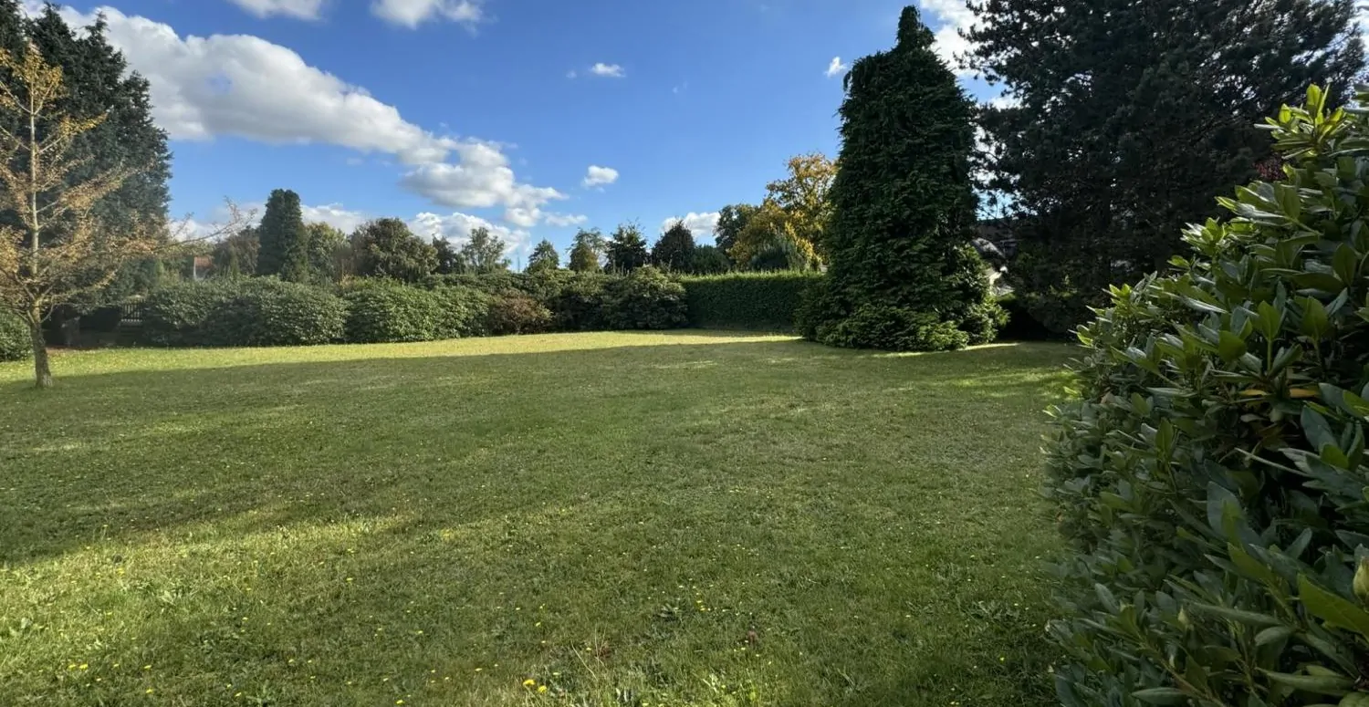 Schönes unerschlossenes Baugrundstück im Herzen von Weyhe-Leeste