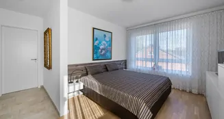 von_poll_real_estate_property_25295050_image_16