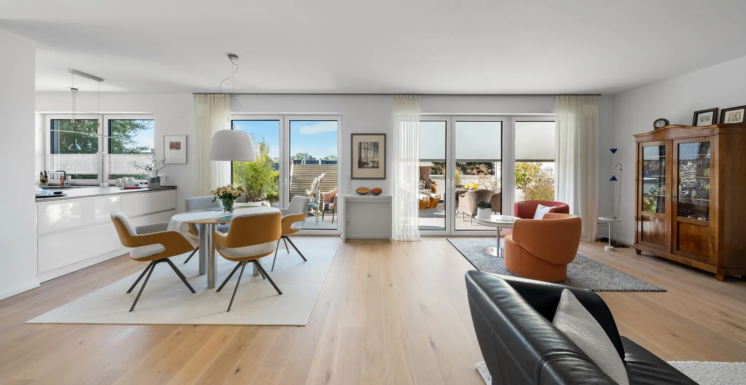 Lichtdurchflutete 4-Zimmer-Penthouse-Wohnung mit exklusiver Ausstattung und gehobenem Wohnkomfort