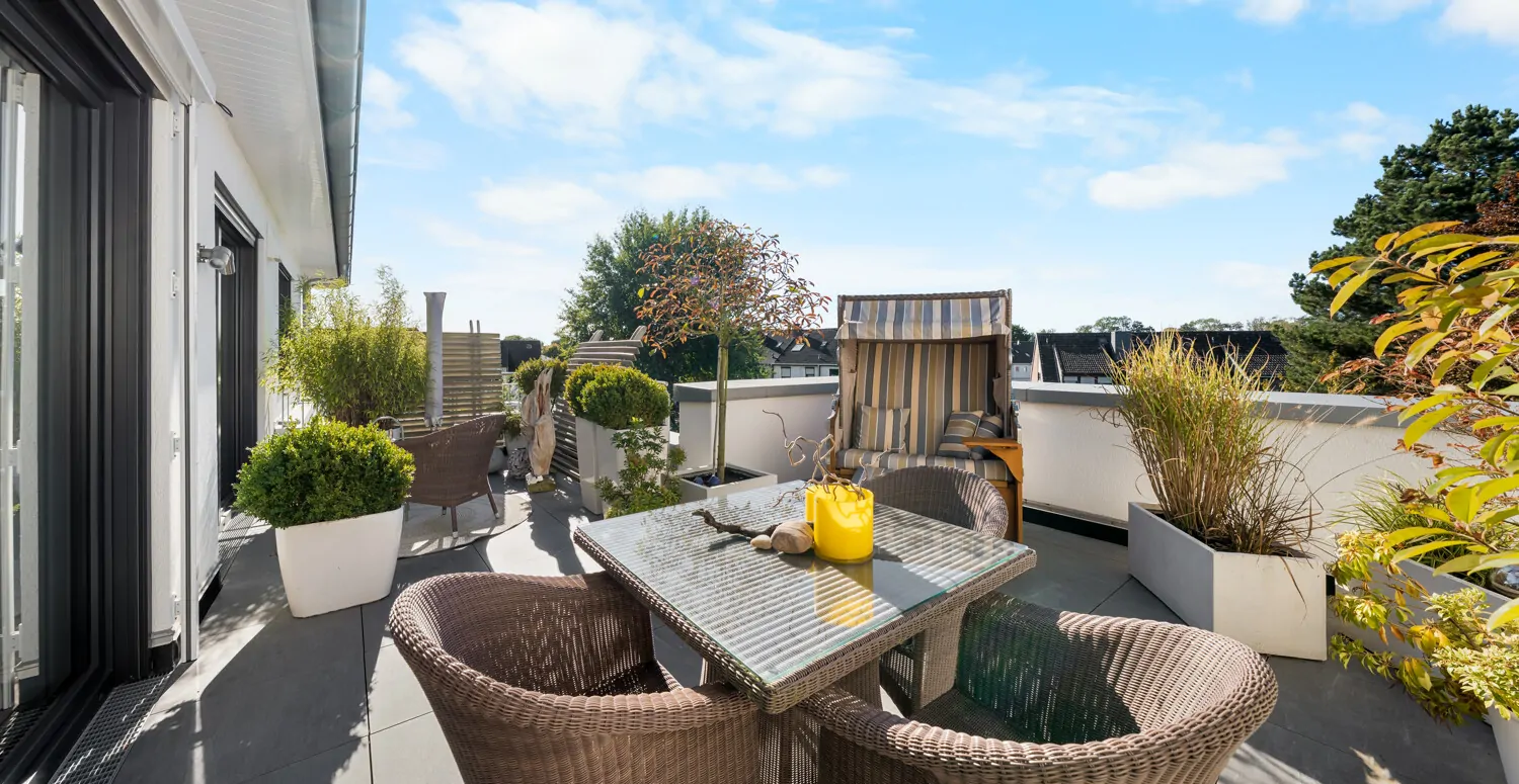 Lichtdurchflutete 4-Zimmer-Penthouse-Wohnung mit exklusiver Ausstattung und gehobenem Wohnkomfort