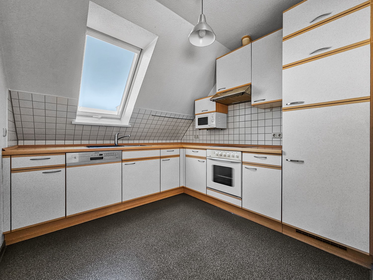 Komfortable 3-Zimmer-Maisonette-Wohnung in zentraler Wohnlage