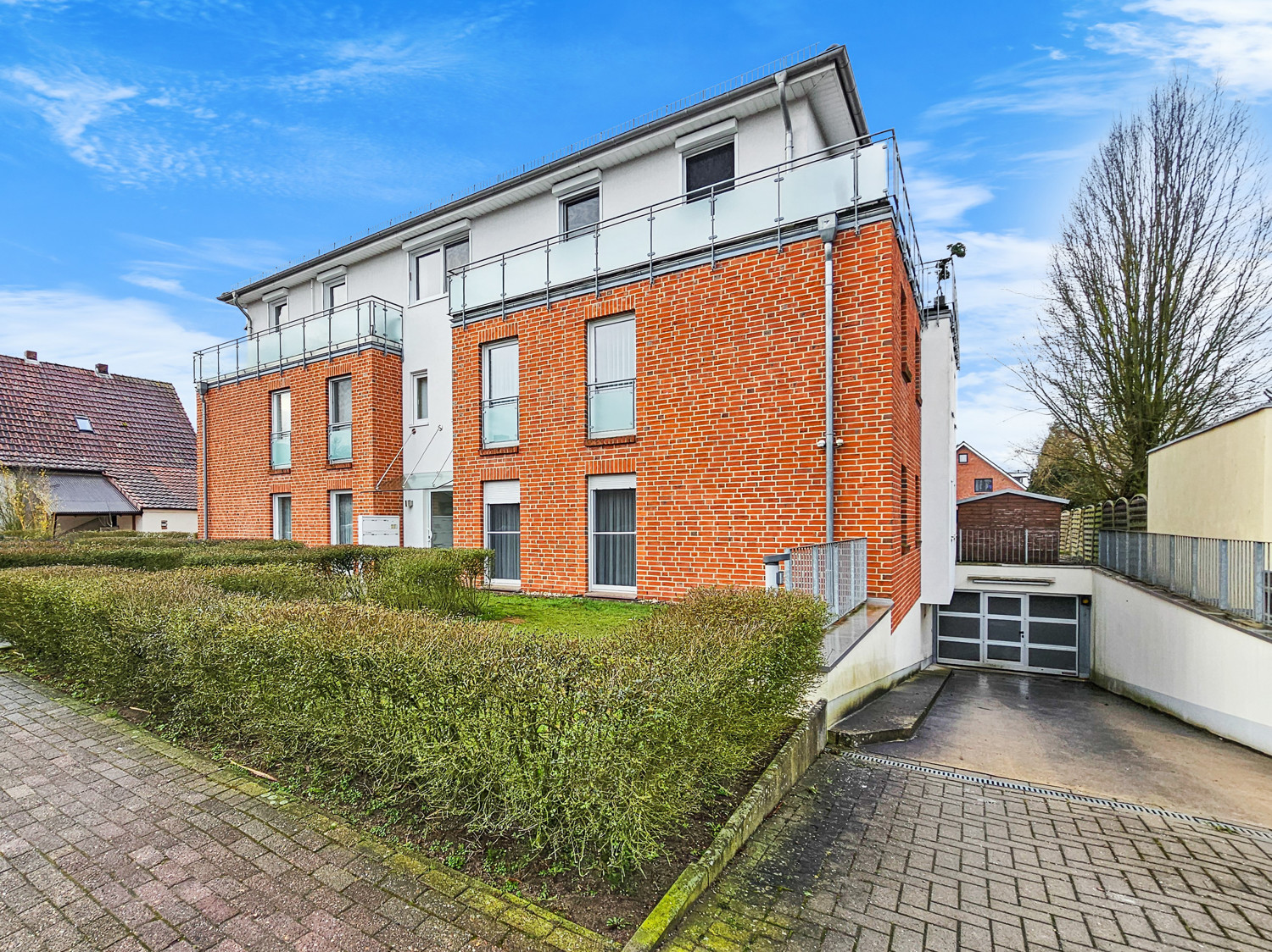 Moderne Penthouse-Wohnung mit Tiefgaragenstellplatz in bester Wohnlage