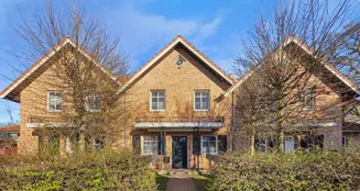 von_poll_real_estate_property_25295007_image_0