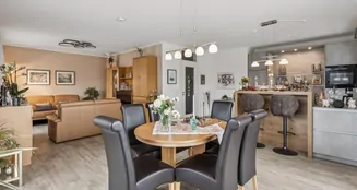 von_poll_real_estate_property_25295031_image_11