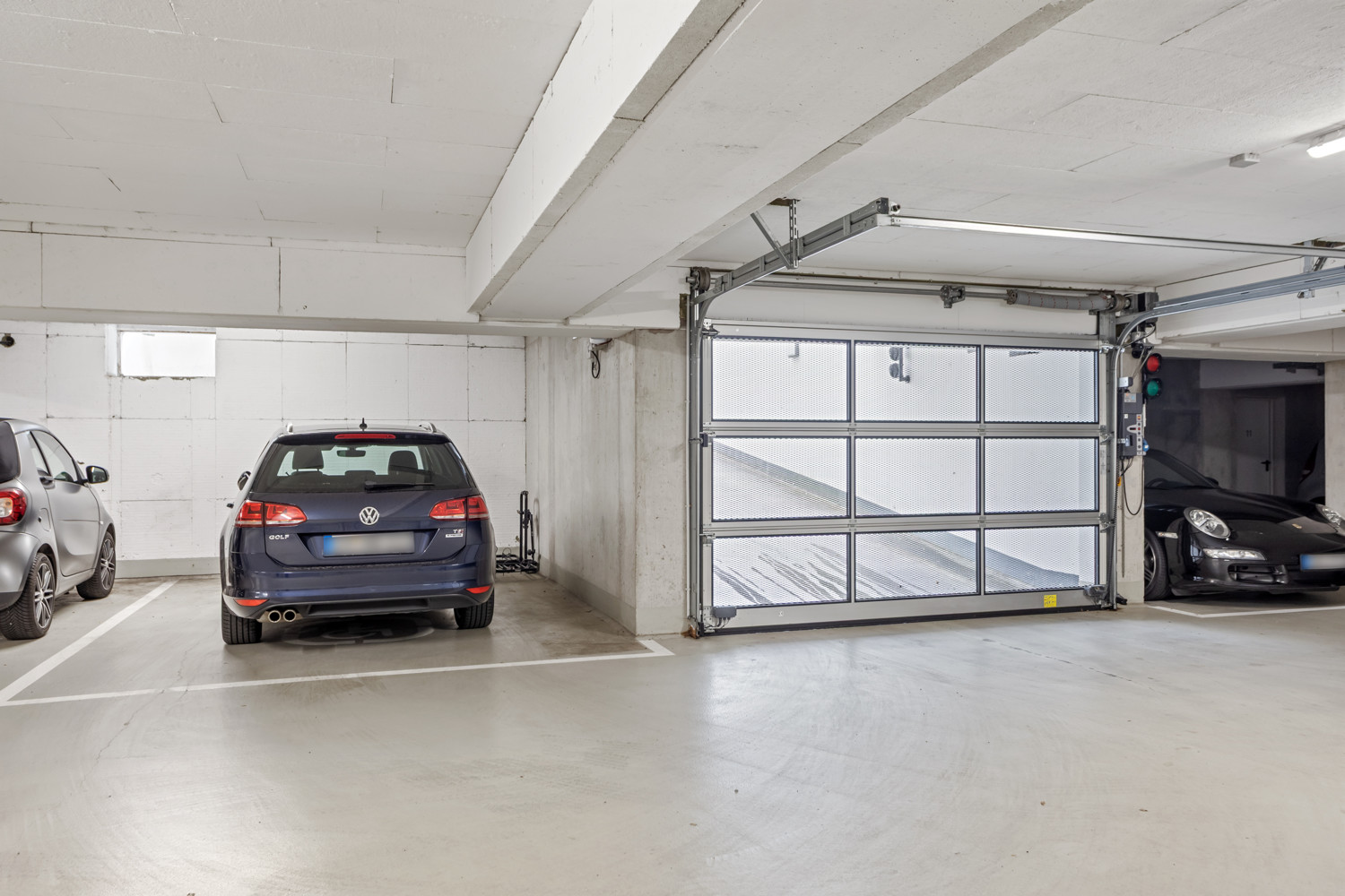 Tiefgaragenstellplatz