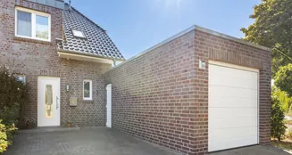 von_poll_real_estate_property_25295045_image_0