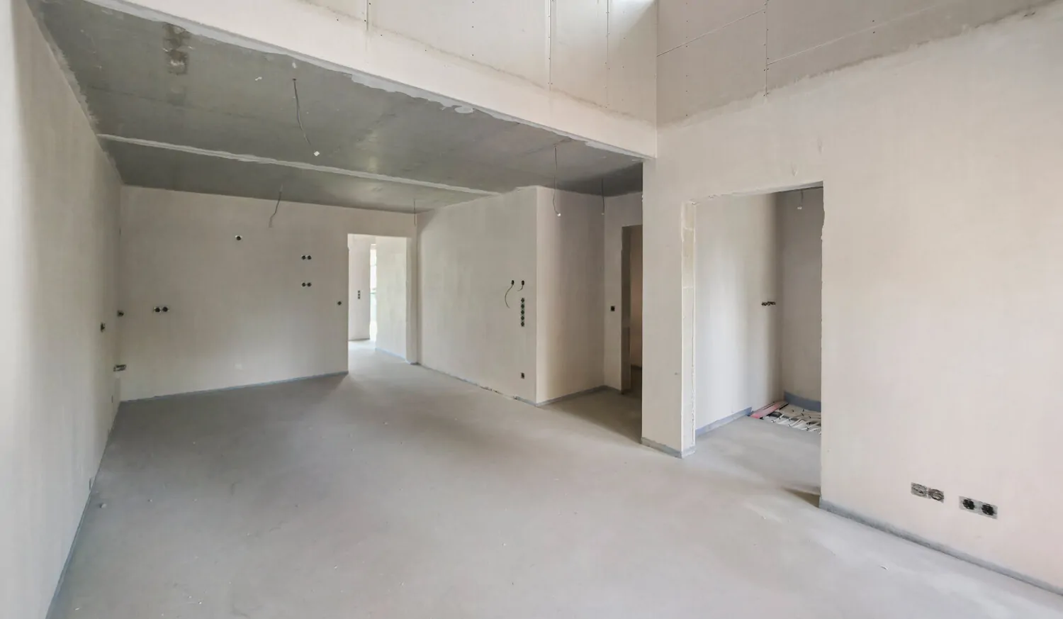 Wohnzimmer / Küche / Galerie