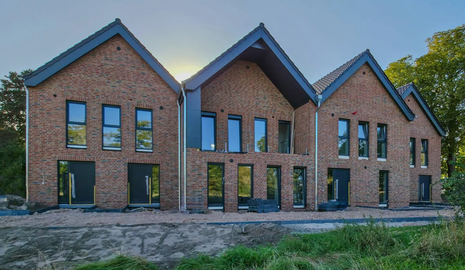 NEUBAU | KFN | Moderne 3-Zimmer-Maisonettewohnung mit Galerie und hochwertiger Küche