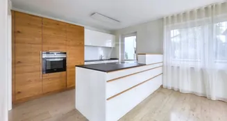 von_poll_real_estate_property_25313016_image_0