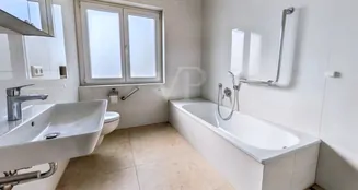 von_poll_real_estate_property_25313016_image_8