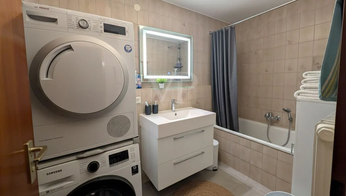 Badezimmer (digitales Staging)